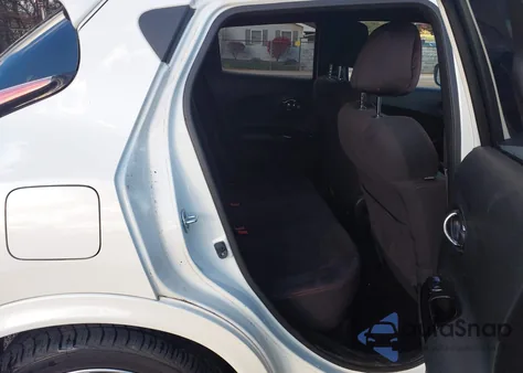 2015 Nissan Juke Nismo из США, поврежденный, VIN JN8AF5MV5FT563322